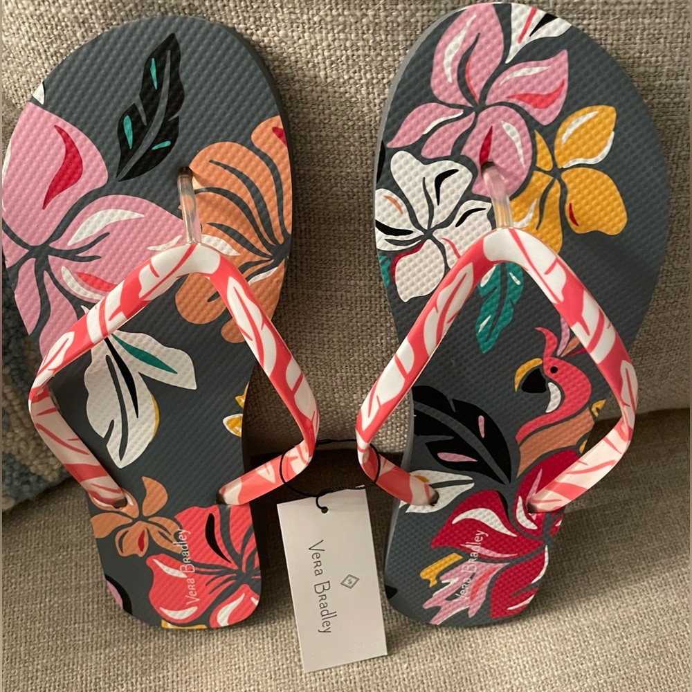 🦩🌺 NWT Vera Bradley Flip Flops in Coastal Paradise, size M (7-8) 🌺🦩